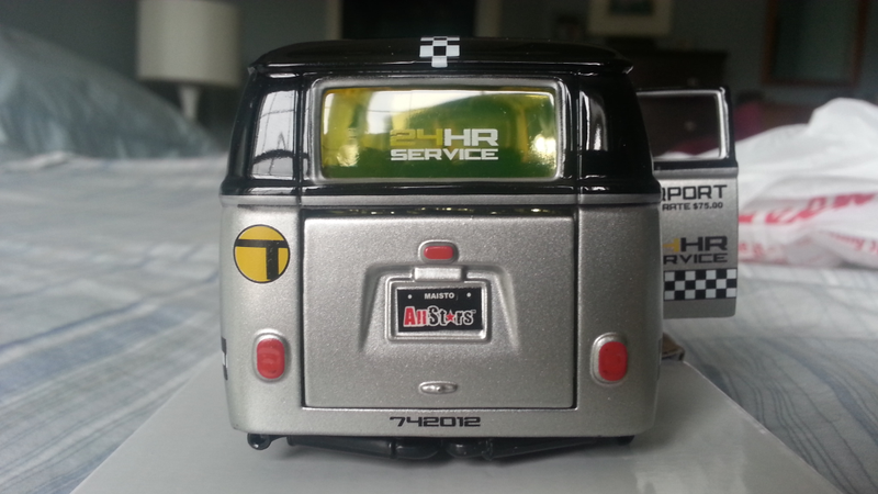Illustration for article titled VW taxi van!